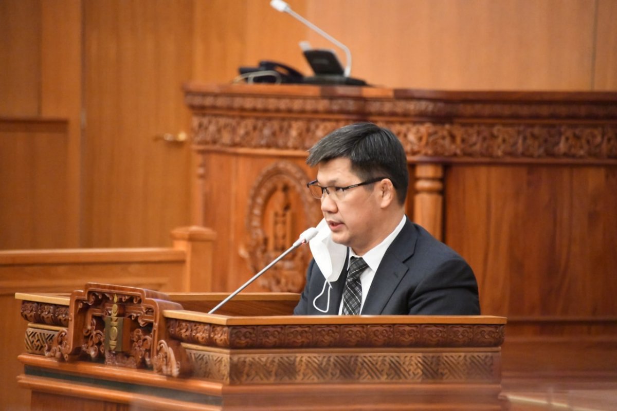 Монгол Улсын 2022 оны төсвийн тухай хуулийн төслүүдийн дөрөв дэх хэлэлцүүлгийг хийж, эцэслэн баталлаа