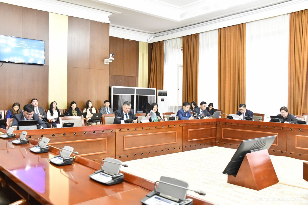 Төсвийн зарлагын хяналтын дэд хороо “Монгол Улсын 2022 оны төсвийн гүйцэтгэл батлах тухай” УИХ-ын тогтоолын төслийг дэмжлээ